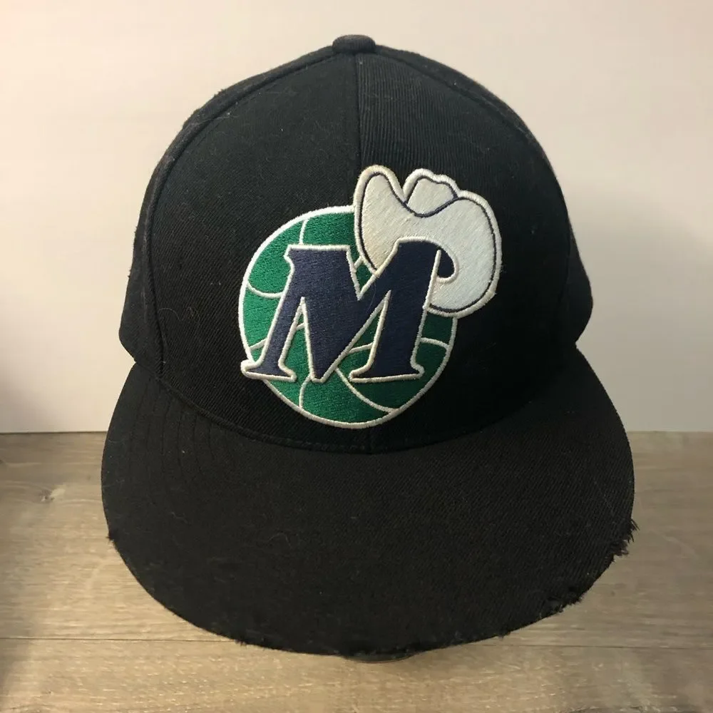 Dallas Mavericks Mitchell Ness NBA‎ Hardwood Classics Fitted Hat Size 7 3/8 READ